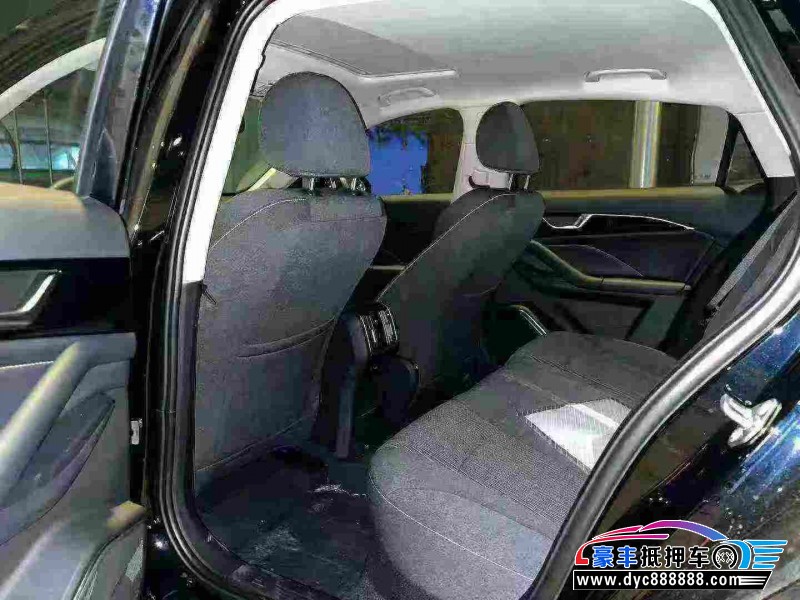 25年奔腾B70轿车抵押车出售