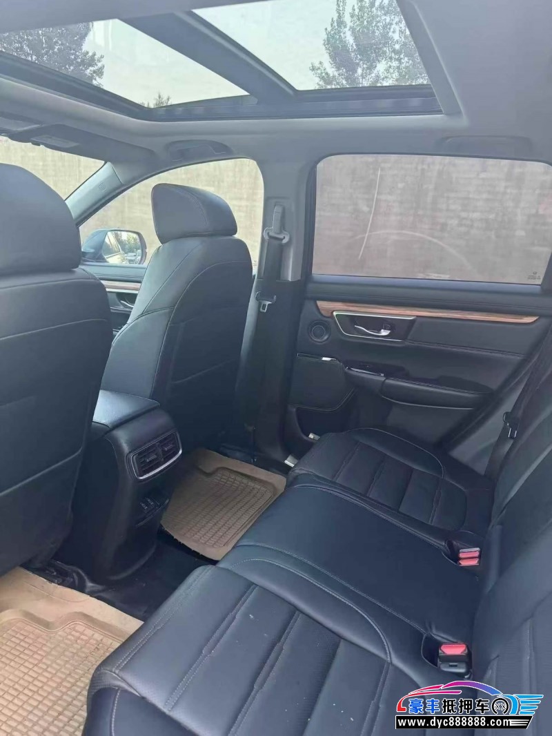 18年本田CR-V轿车抵押车出售