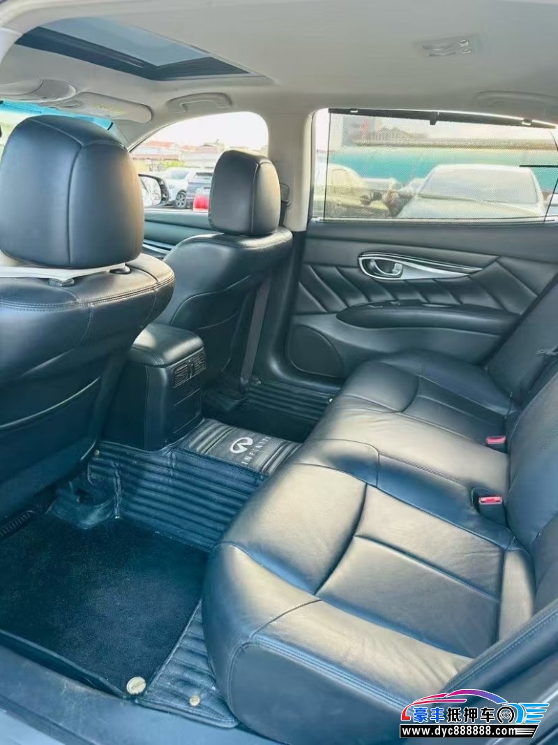 19年英菲尼迪Q70轿车抵押车出售