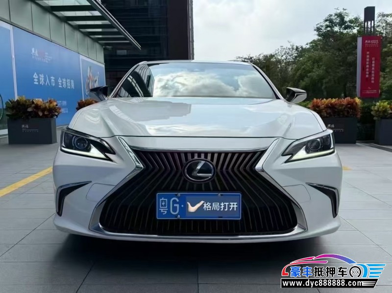 19年雷克萨斯ES轿车抵押车出售