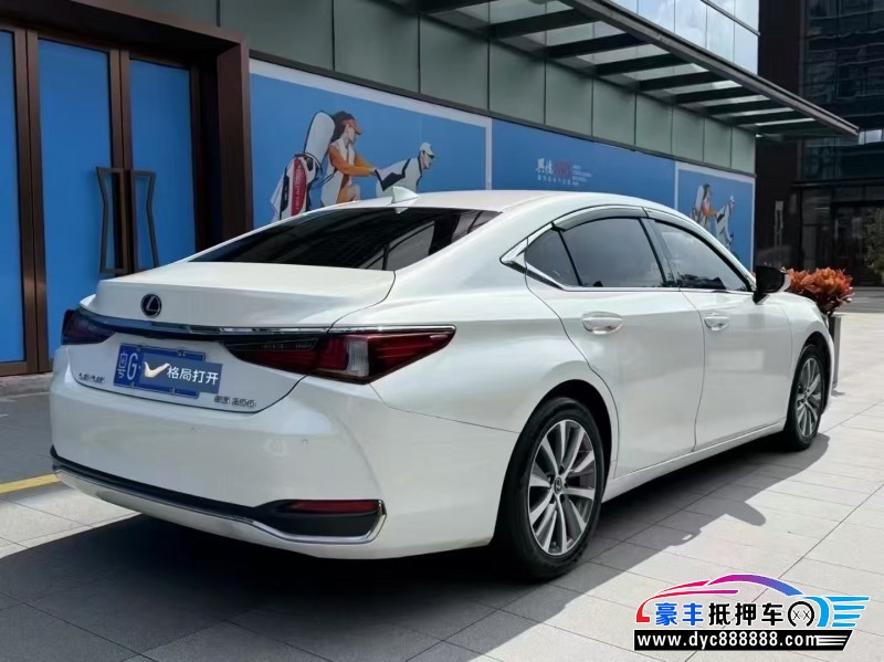19年雷克萨斯ES轿车抵押车出售