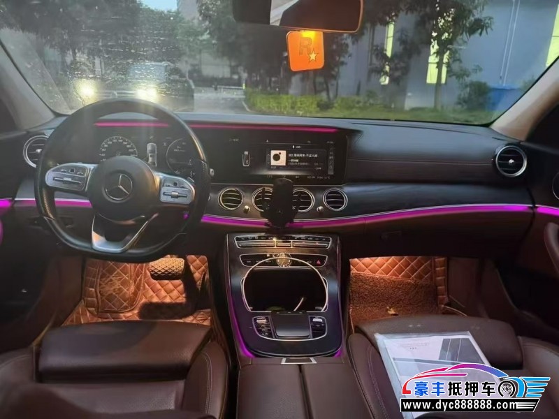 19年奔驰E轿车抵押车出售