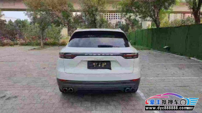 18年保时捷卡宴SUV抵押车出售