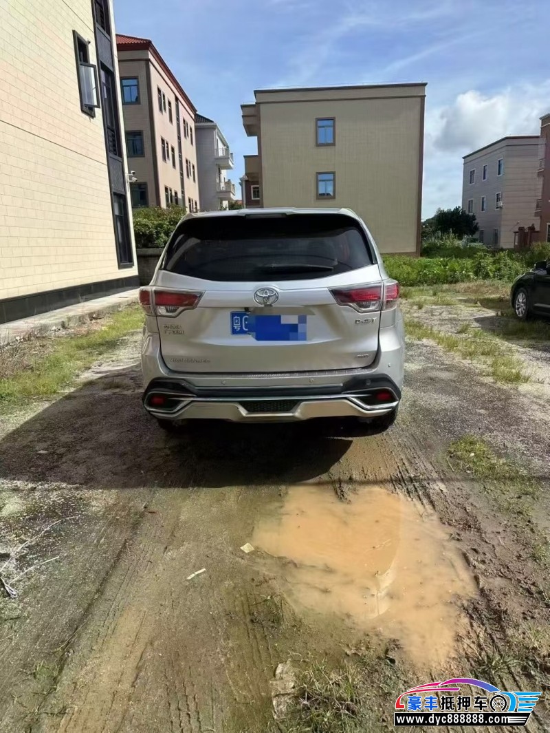 16年丰田汉兰达轿车抵押车出售