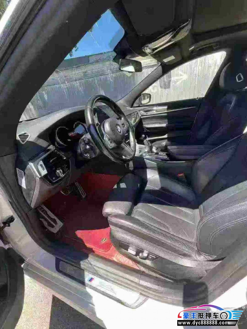 18年宝马6系轿车抵押车出售