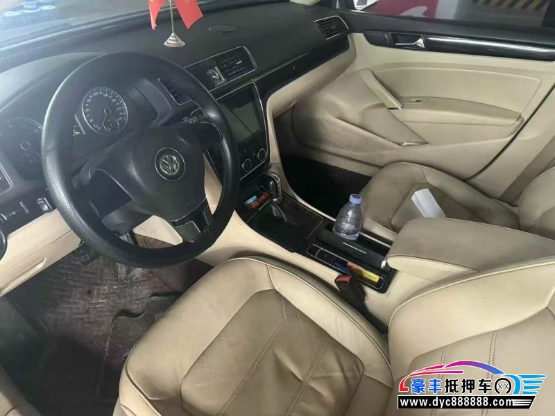 12年大众帕萨特轿车抵押车出售