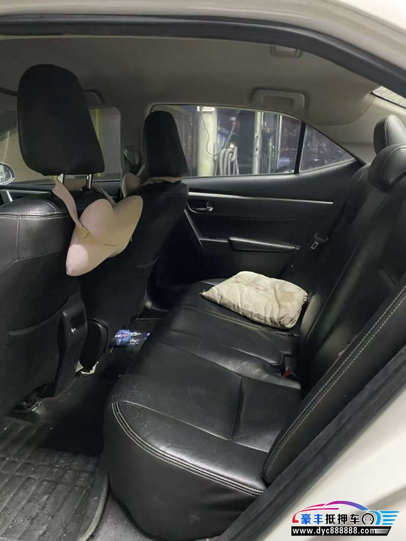 16年丰田卡罗拉轿车抵押车出售