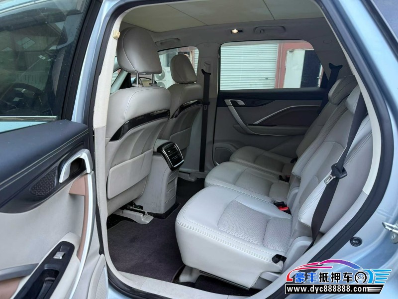 19年吉利嘉际轿车抵押车出售