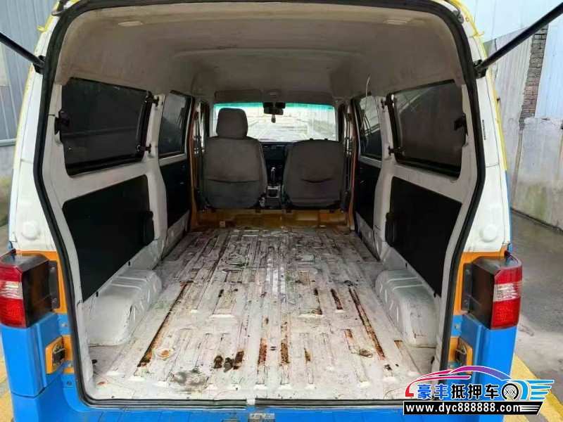 23年金杯小海狮X30轿车抵押车出售