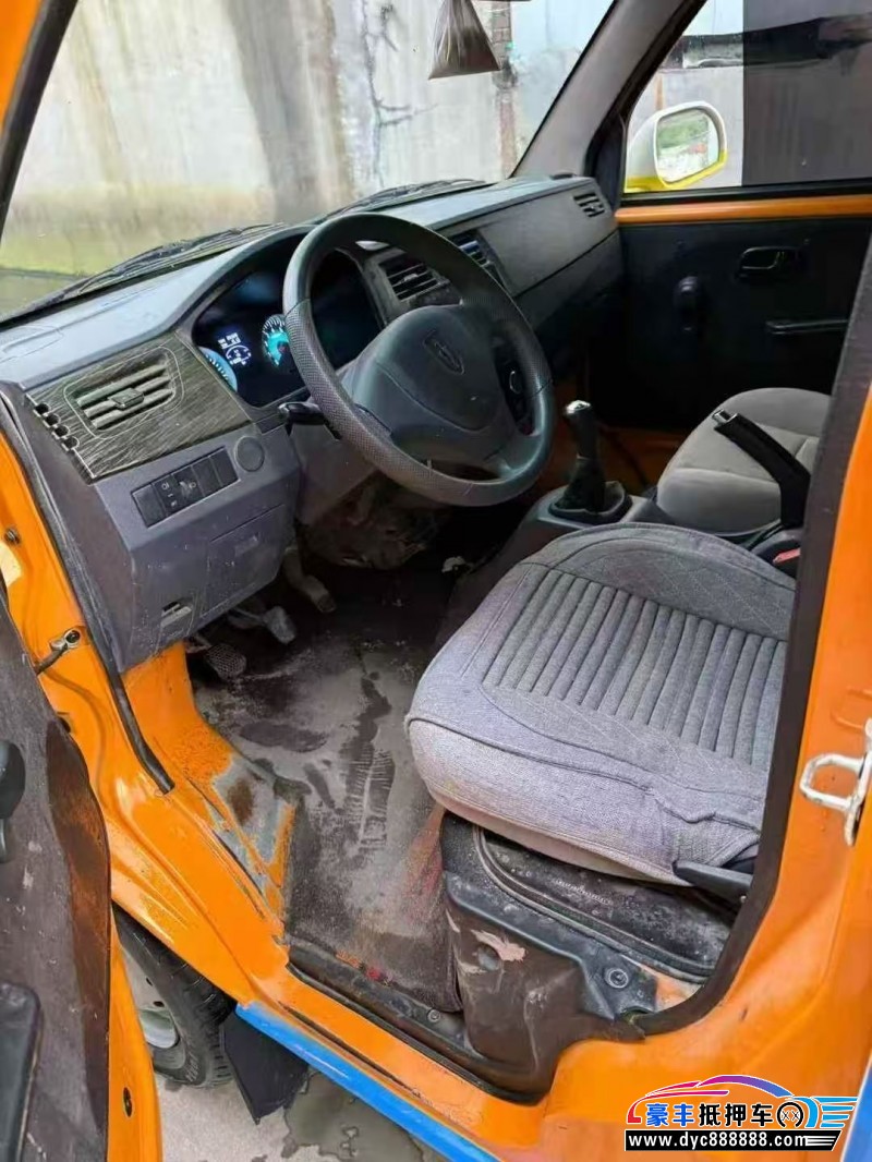 23年金杯小海狮X30轿车抵押车出售