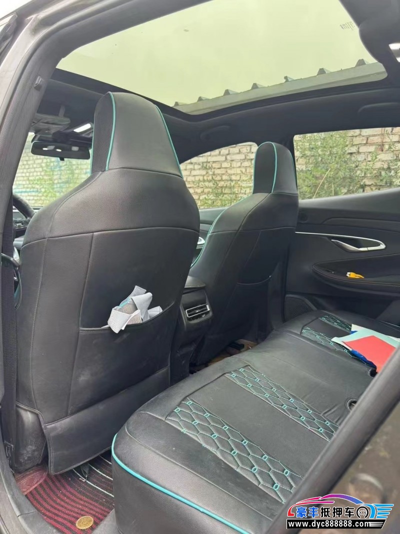 22年长安UN-T轿车抵押车出售