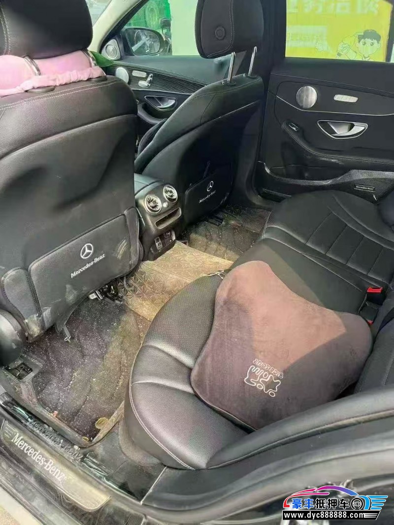 21年奔驰C轿车抵押车出售