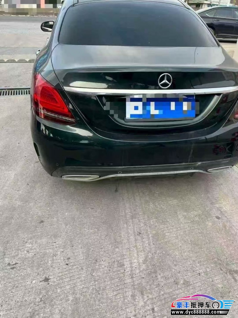 21年奔驰C轿车抵押车出售