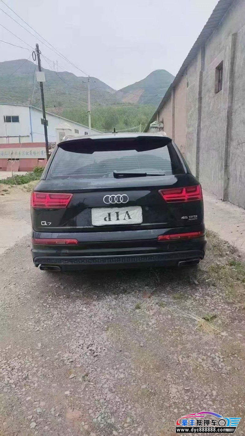 19年奥迪Q7轿车抵押车出售