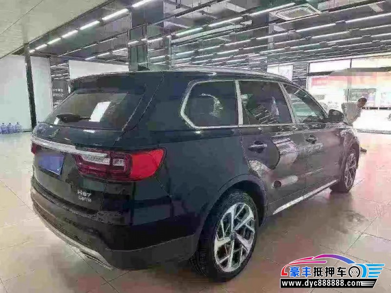 24年红旗HS7轿车抵押车出售