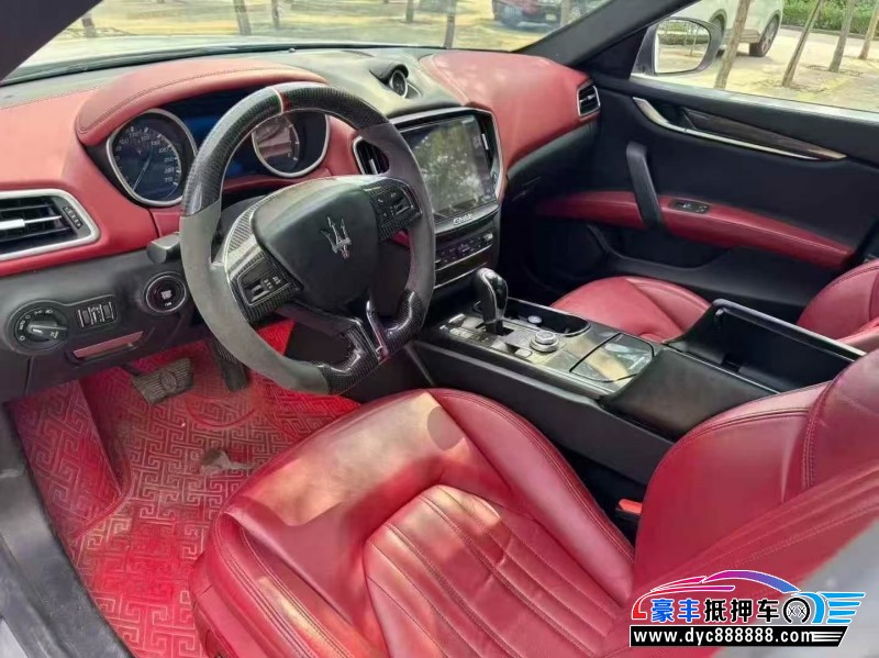 17年玛莎拉蒂Ghibli轿车抵押车出售
