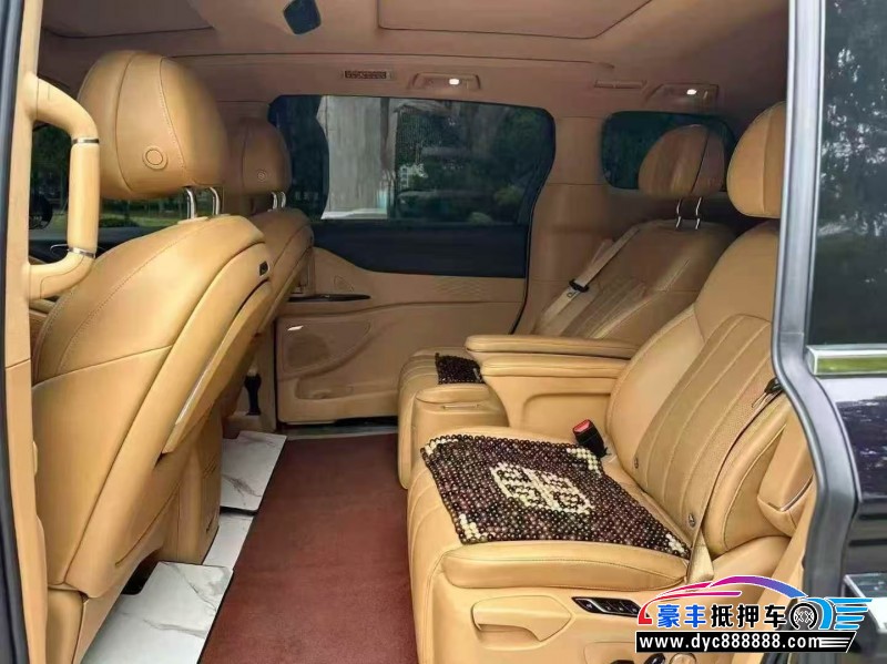 23年岚图梦想家轿车抵押车出售