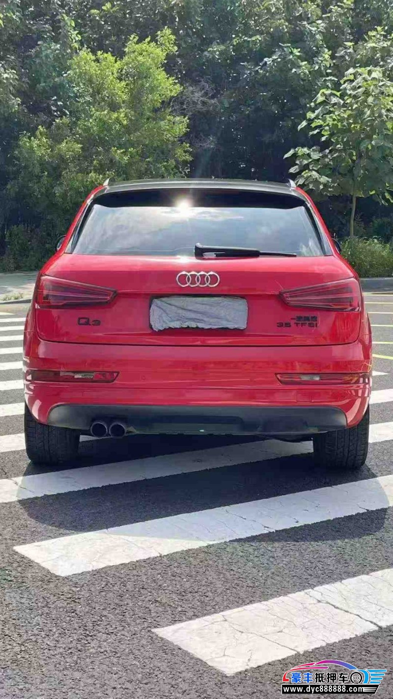 17年奥迪Q3轿车抵押车出售