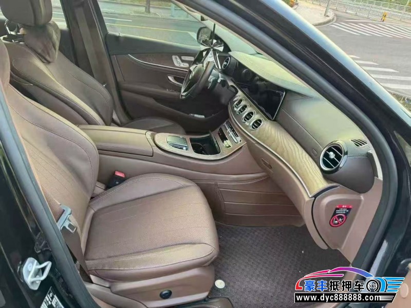 23年奔驰E轿车抵押车出售