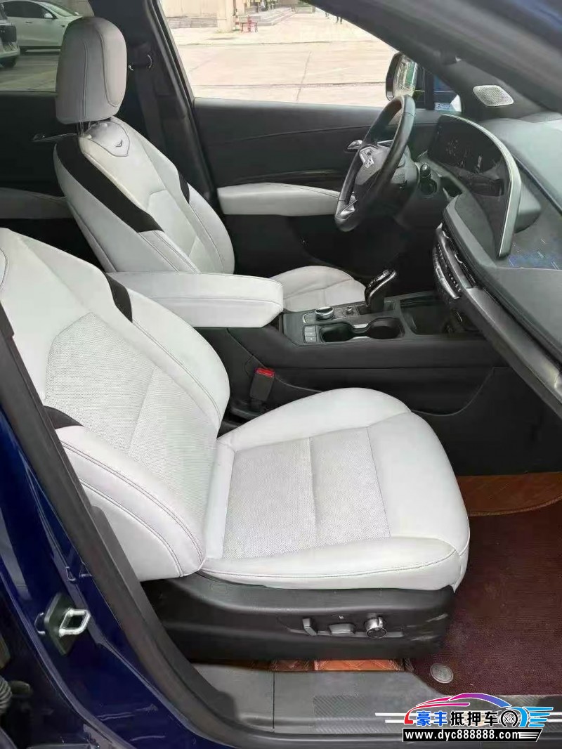 24年凯迪拉克XT4轿车抵押车出售