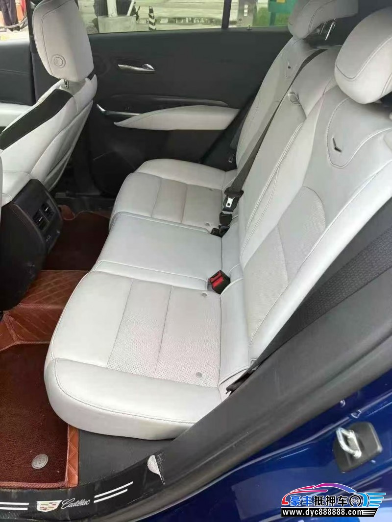 24年凯迪拉克XT4轿车抵押车出售