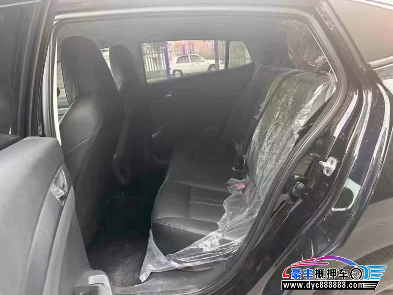 25年东风风神奕炫轿车抵押车出售