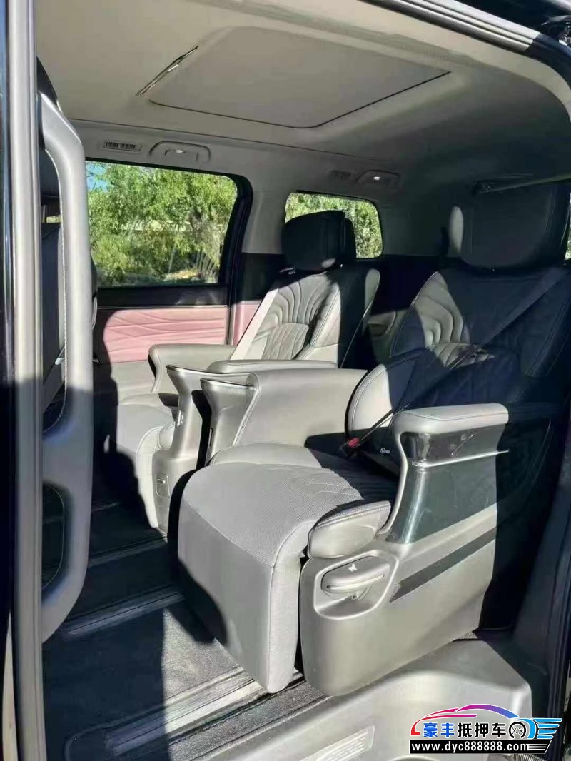 25年传祺M8轿车抵押车出售