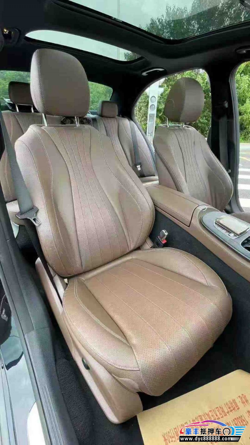 22年奔驰E轿车抵押车出售