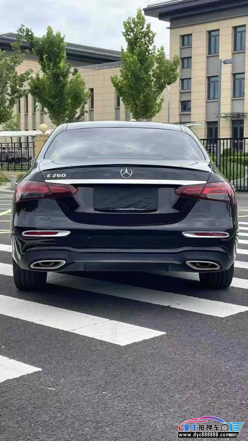 22年奔驰E轿车抵押车出售