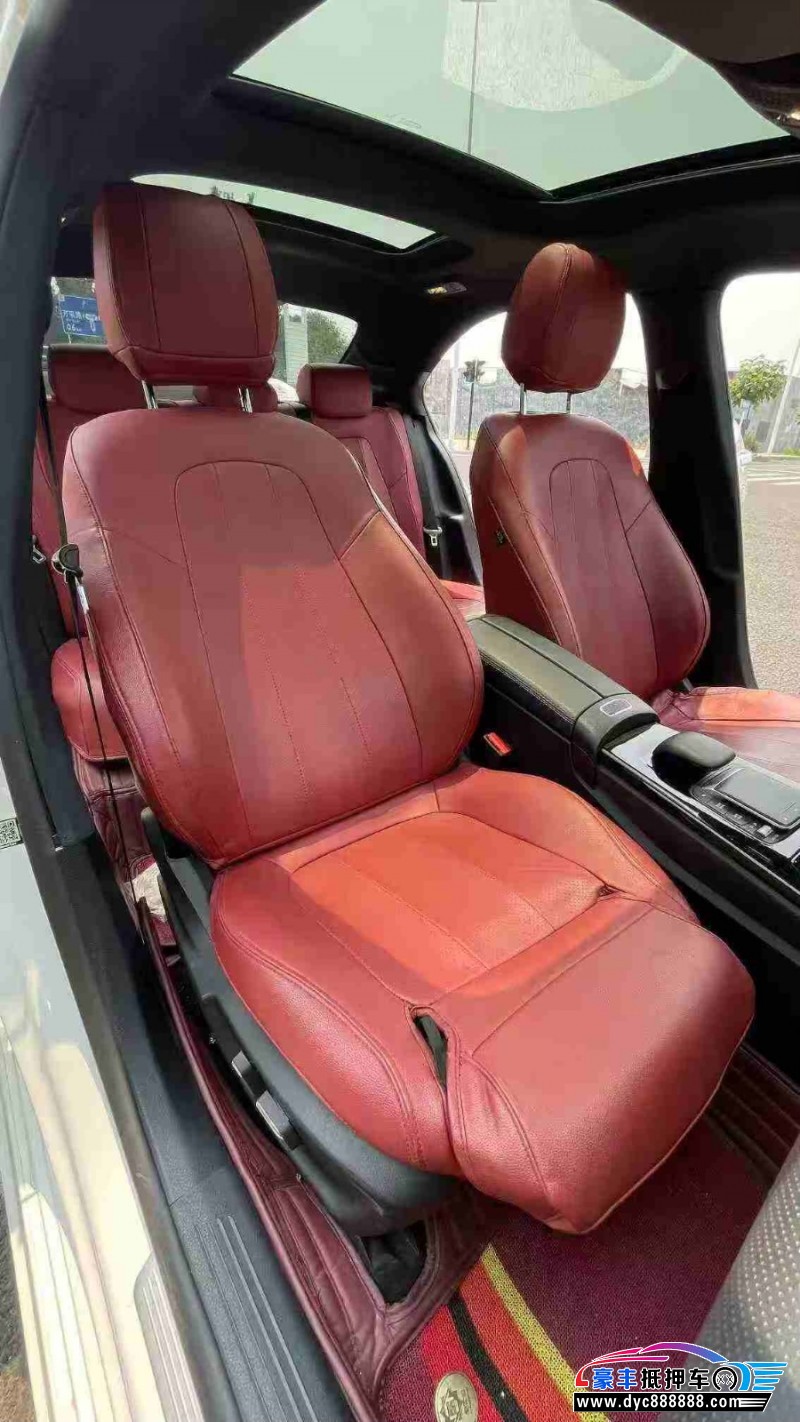 22年奔驰A轿车抵押车出售