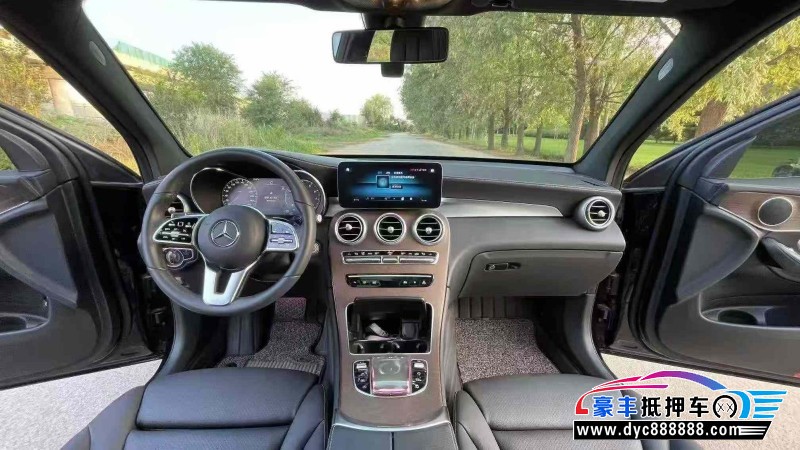 22年奔驰GLC轿车抵押车出售