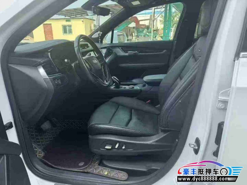 22年凯迪拉克xt6轿车抵押车出售