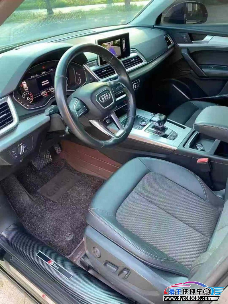 18年奥迪Q5轿车抵押车出售