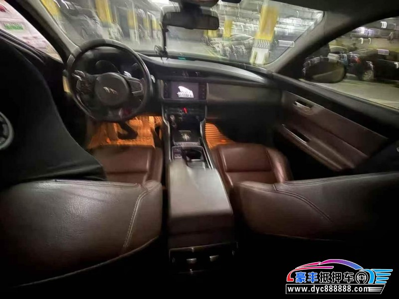 17年捷豹XFL轿车抵押车出售