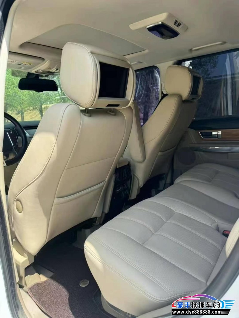 12年路虎揽胜运动版轿车抵押车出售