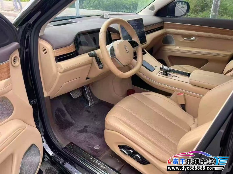 24年华为问界轿车抵押车出售