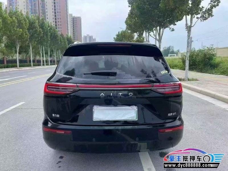 24年华为问界轿车抵押车出售