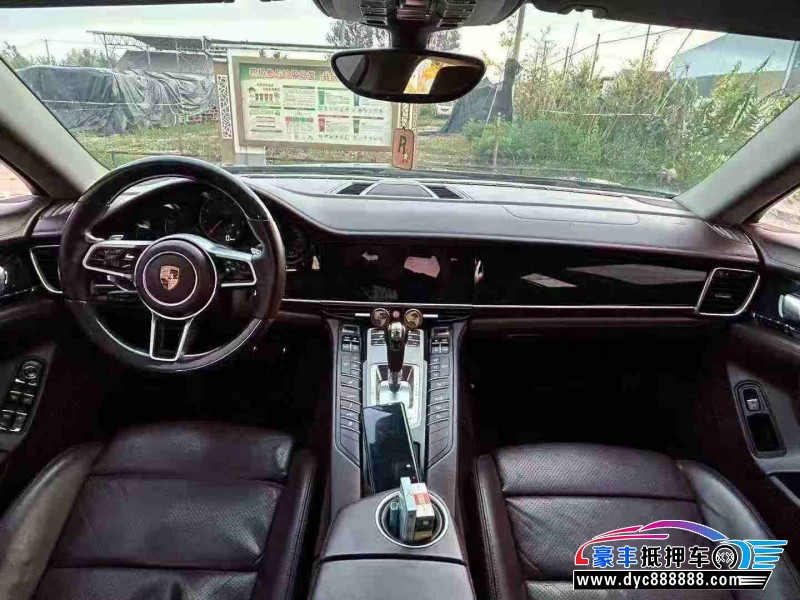 13年保时捷帕纳梅拉轿车抵押车出售