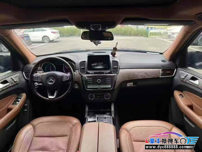 19年奔驰GLS轿车抵押车出售
