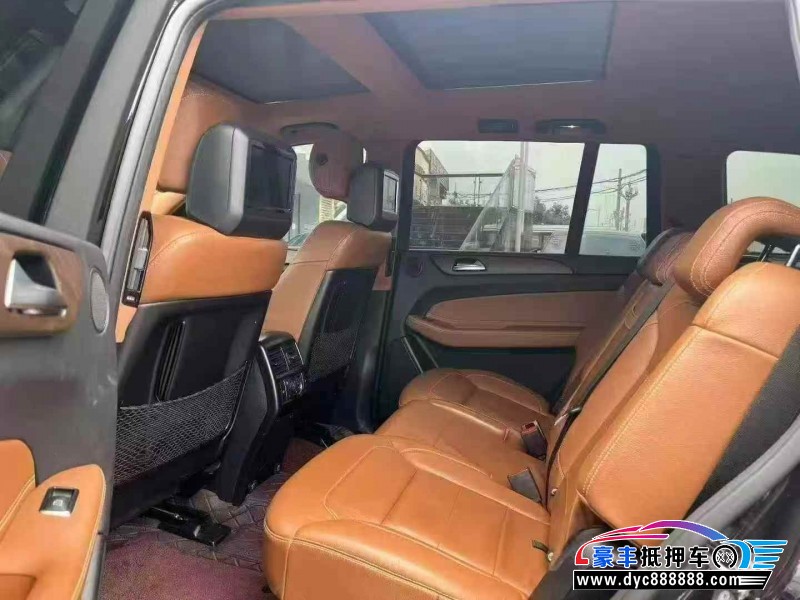 19年奔驰GLS轿车抵押车出售