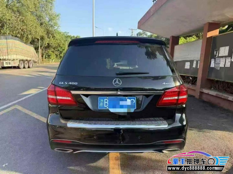 17年奔驰GLS轿车抵押车出售