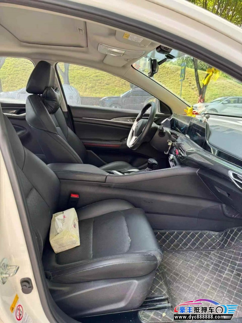 20年长安逸动轿车抵押车出售