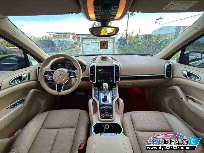 17年保时捷卡宴轿车抵押车出售