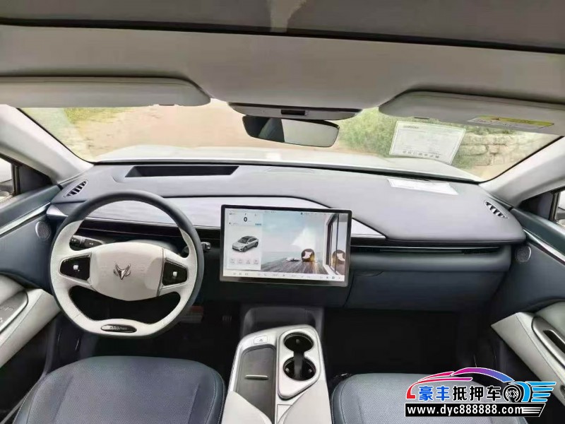 25年极狐阿尔法T轿车抵押车出售