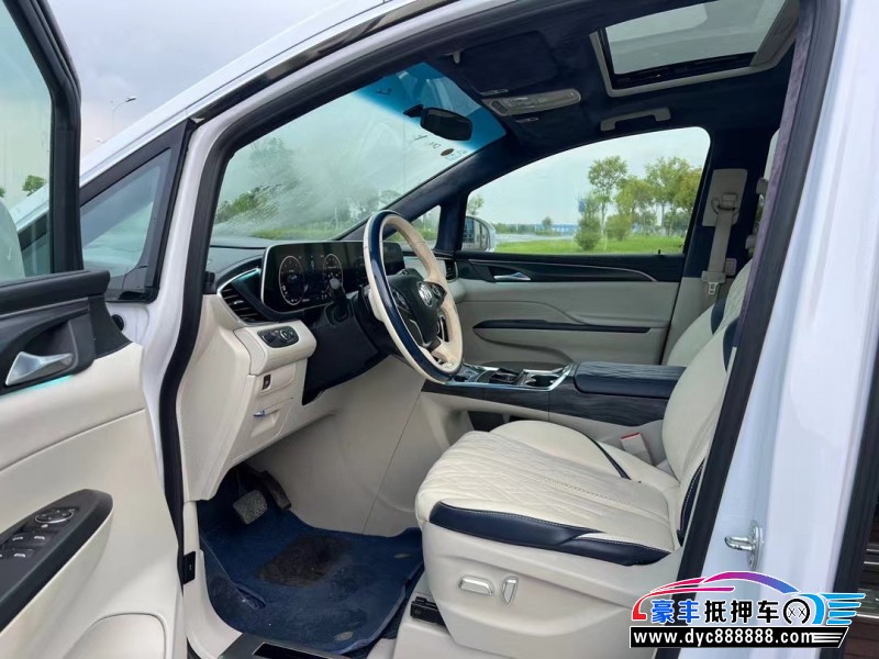 22年别克GL8轿车抵押车出售