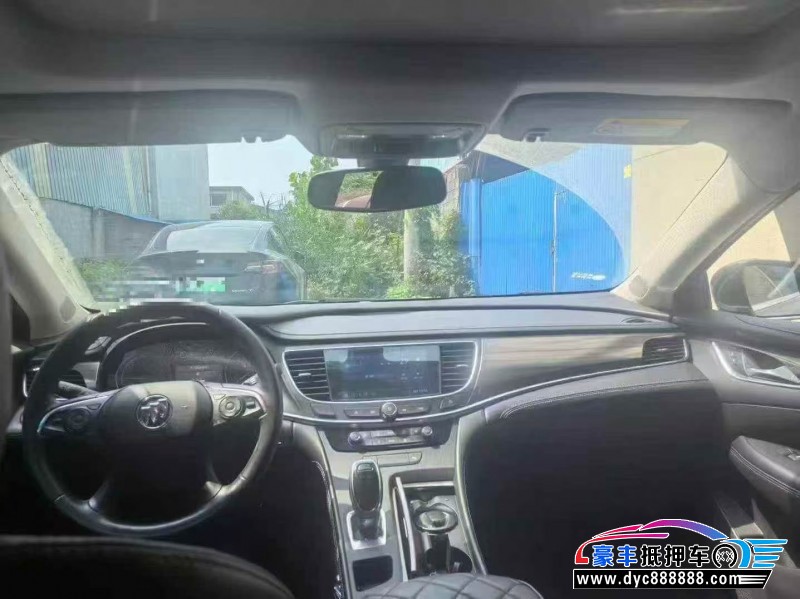 22年别克君越轿车抵押车出售