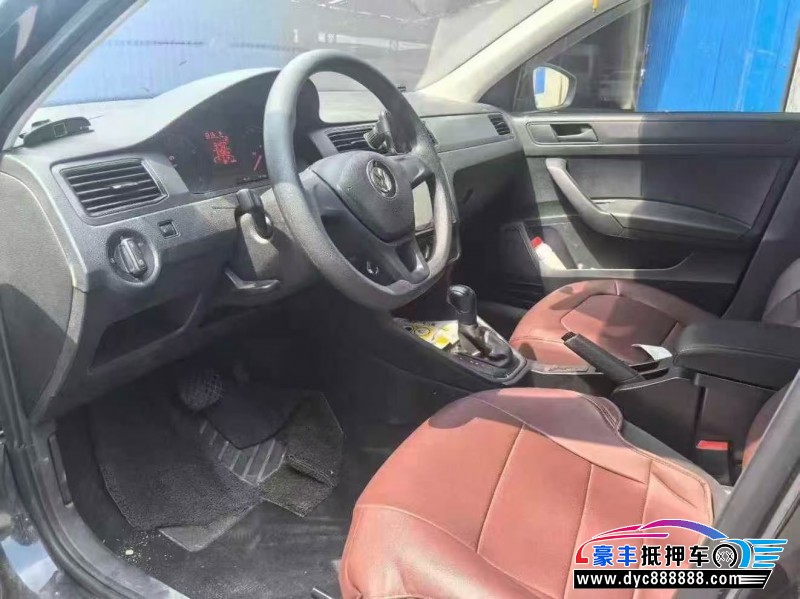 20年大众桑塔纳轿车抵押车出售