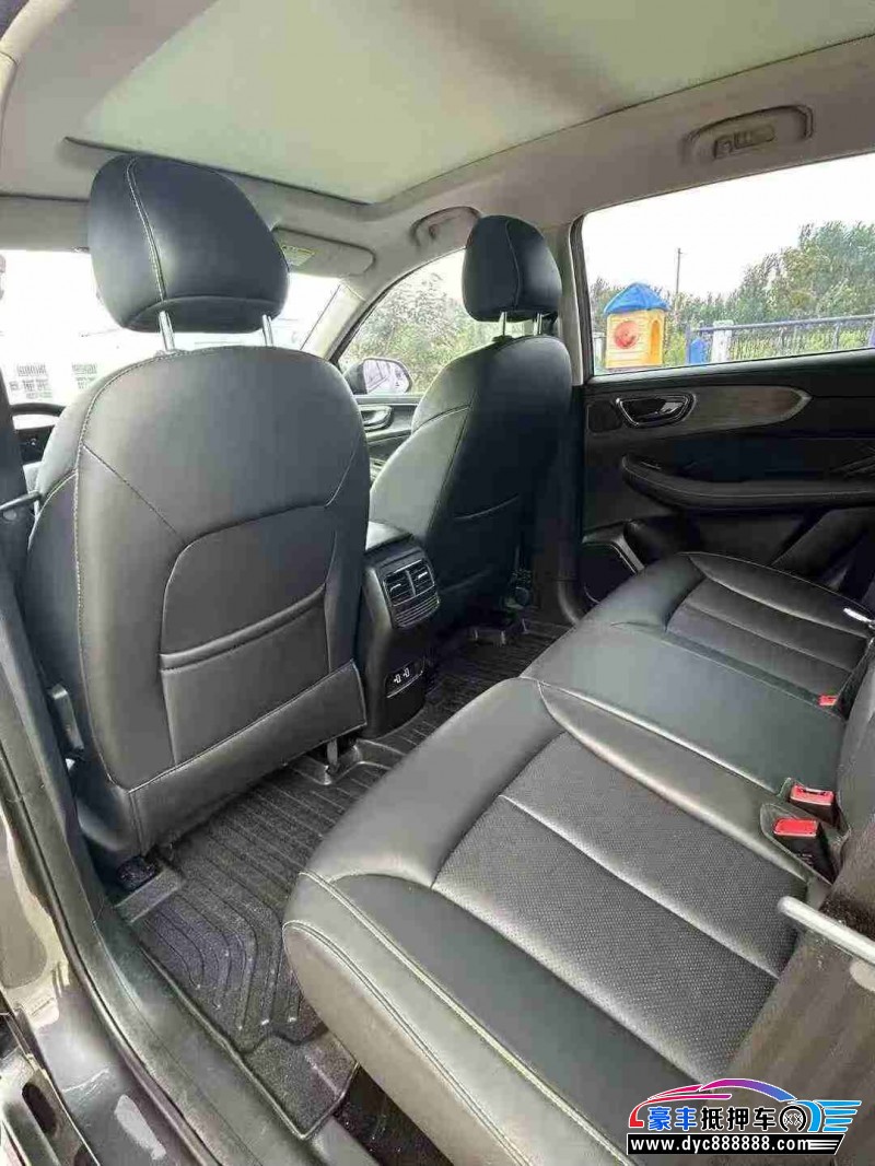 22年荣威RX5轿车抵押车出售