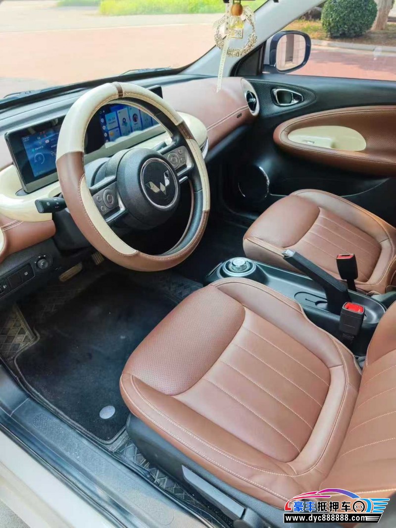 23年五菱缤果轿车抵押车出售