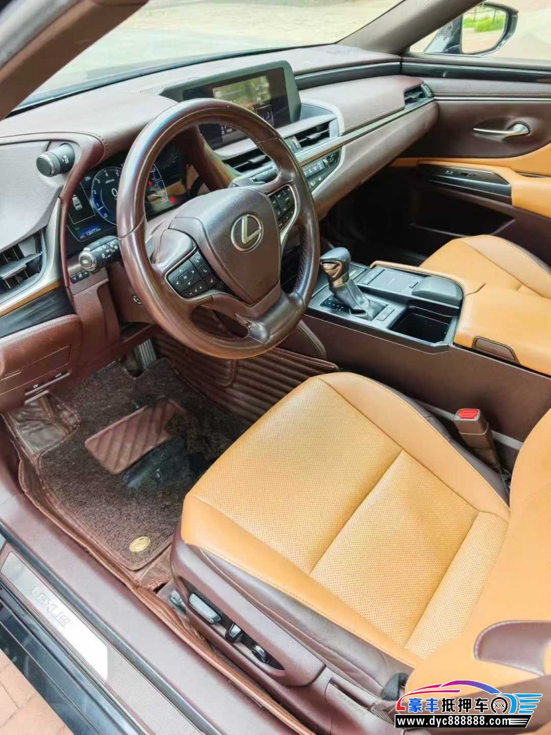 19年雷克萨斯ES轿车抵押车出售